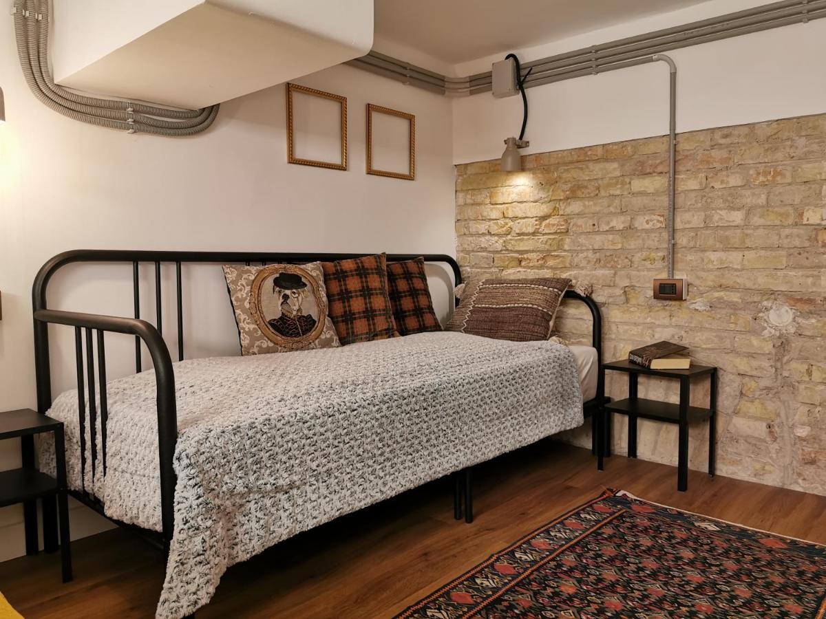 Apartamento The Address Loft 22Ppl Budapest Exterior foto