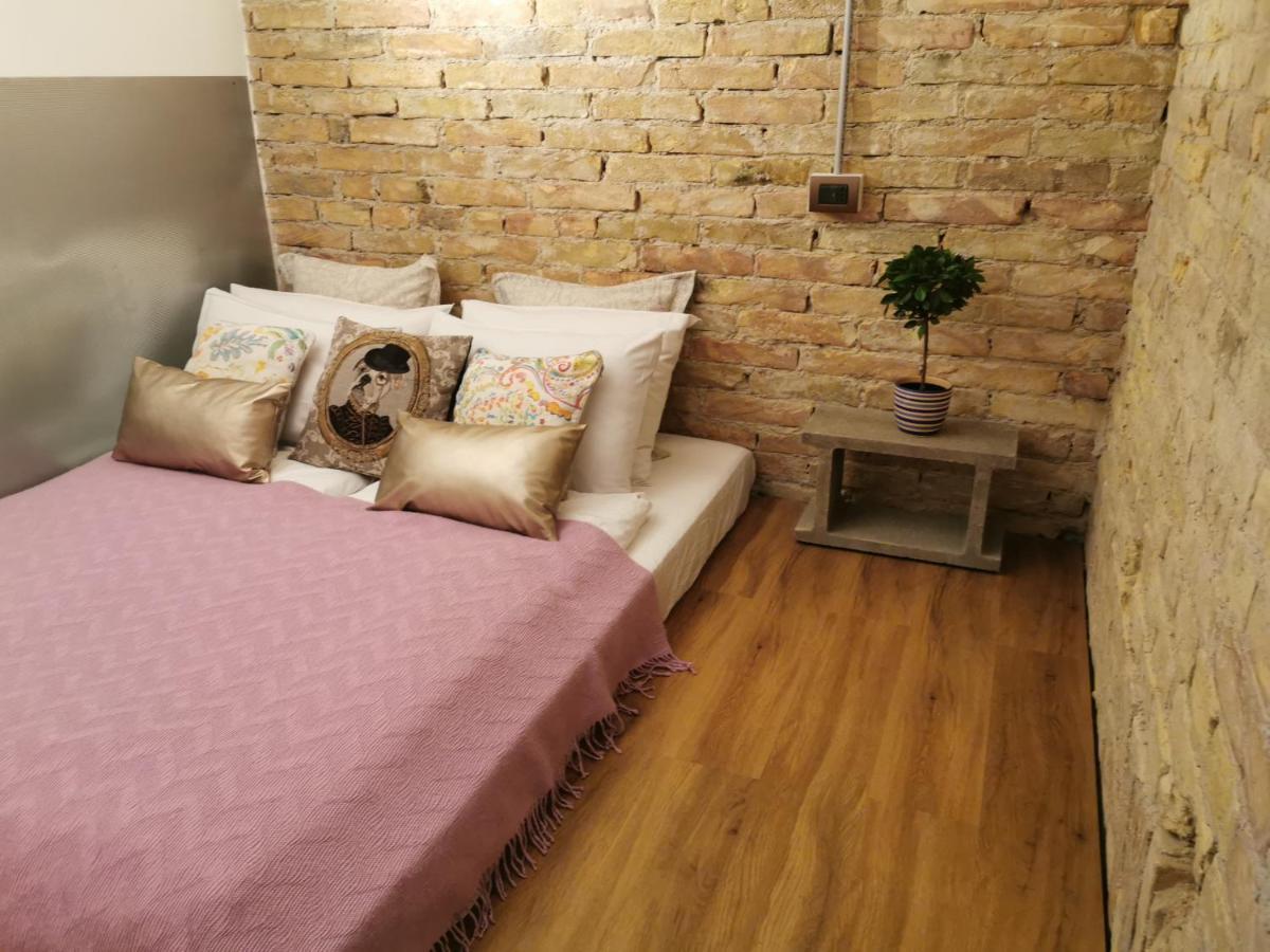 Apartamento The Address Loft 22Ppl Budapest Exterior foto